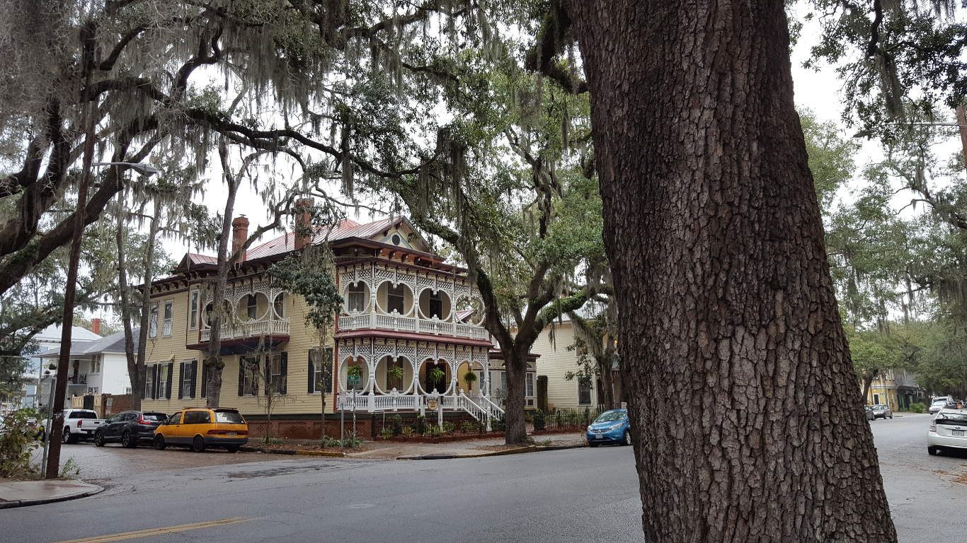 historic houses in Savannah